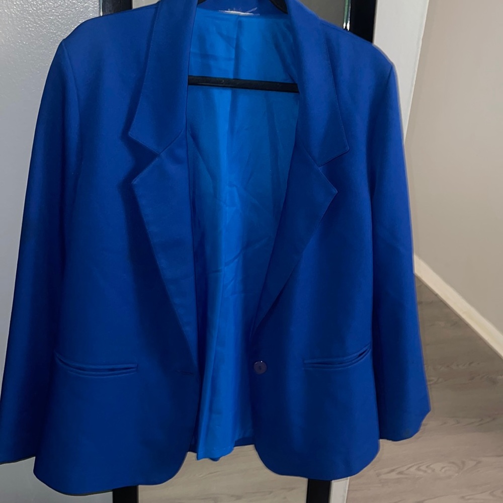 Oversized electric blue blazer